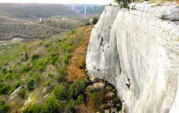 Dvigrad climb up